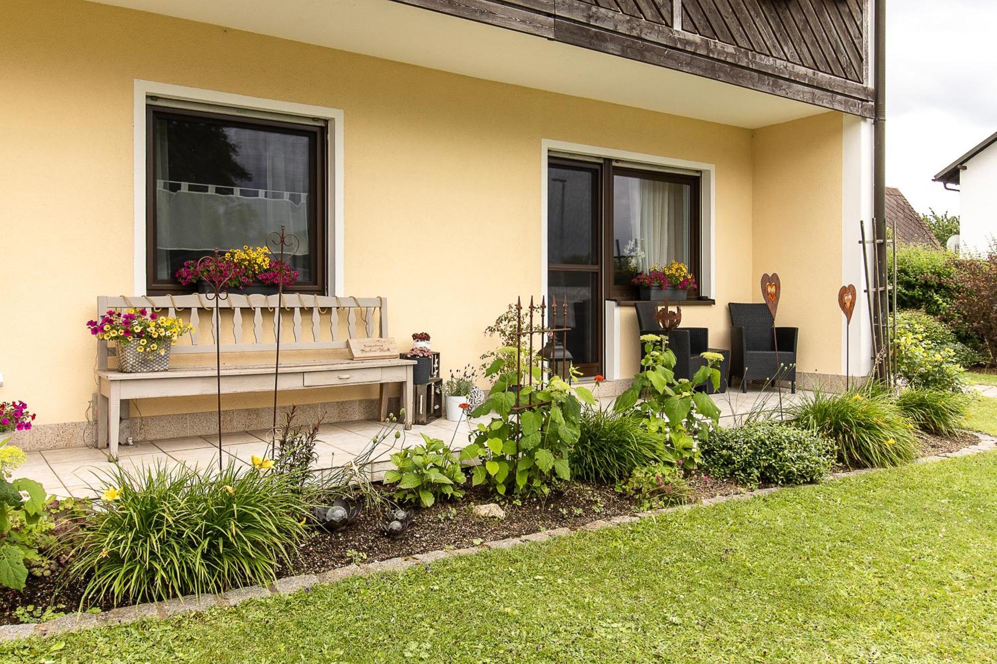 Buchen Blick - Ruhige Moderne Ferienwohnung 82Qm. Fichtelberg Exteriör bild